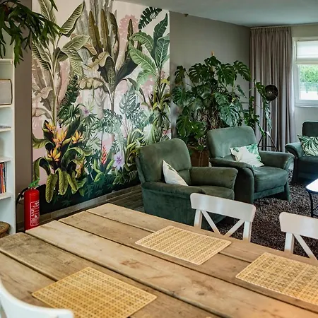 Het Atelier - Geschikt Tot 8 Personen Maasbommel